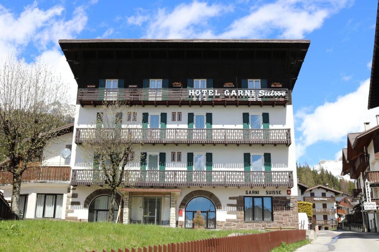Hotel Garni Suisse Сан Мартино ди Кастроза Екстериор снимка