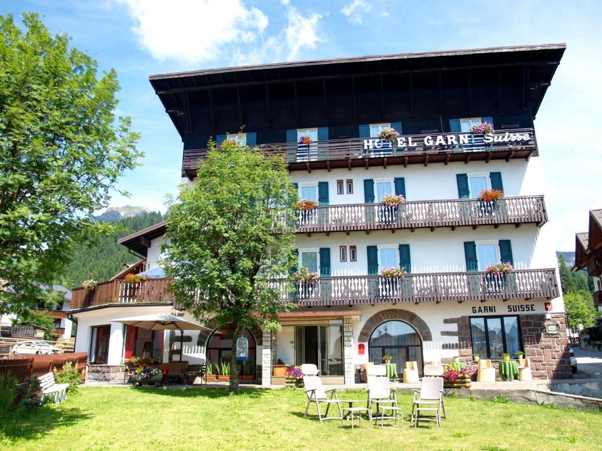 Hotel Garni Suisse Сан Мартино ди Кастроза Екстериор снимка