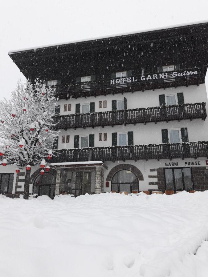 Hotel Garni Suisse Сан Мартино ди Кастроза Екстериор снимка