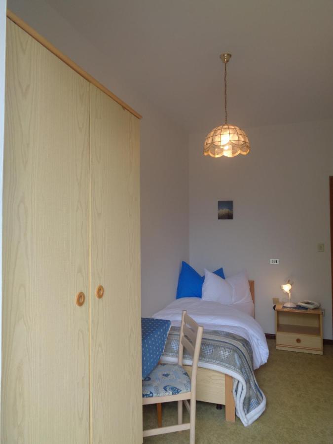 Hotel Garni Suisse Сан Мартино ди Кастроза Екстериор снимка