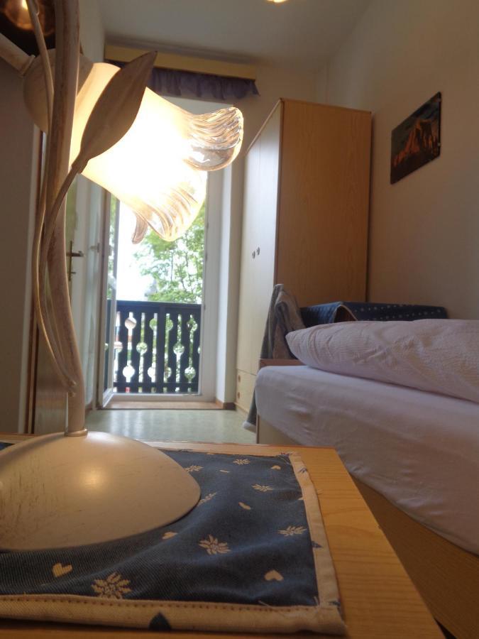 Hotel Garni Suisse Сан Мартино ди Кастроза Екстериор снимка